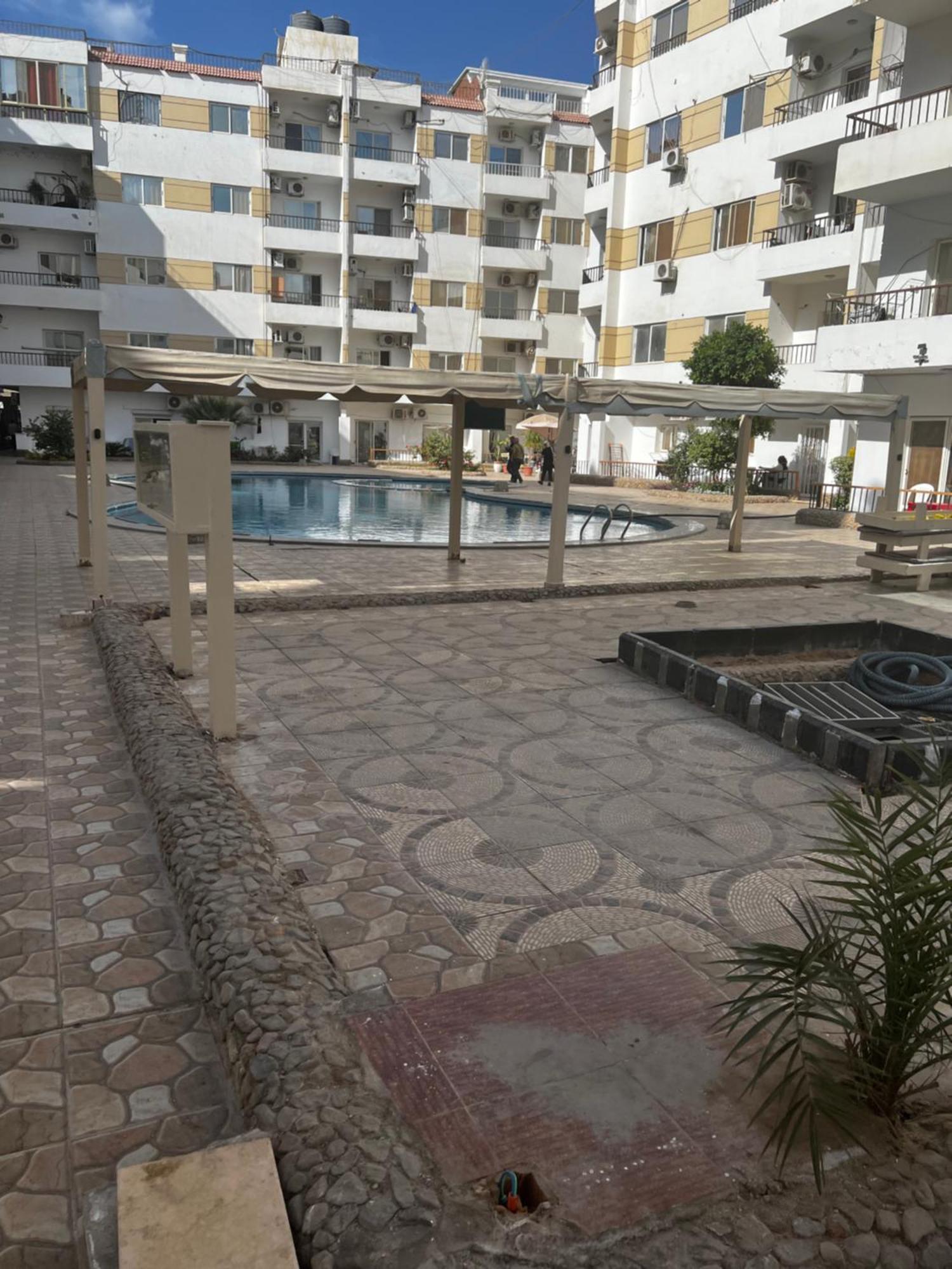Lotus Compound *